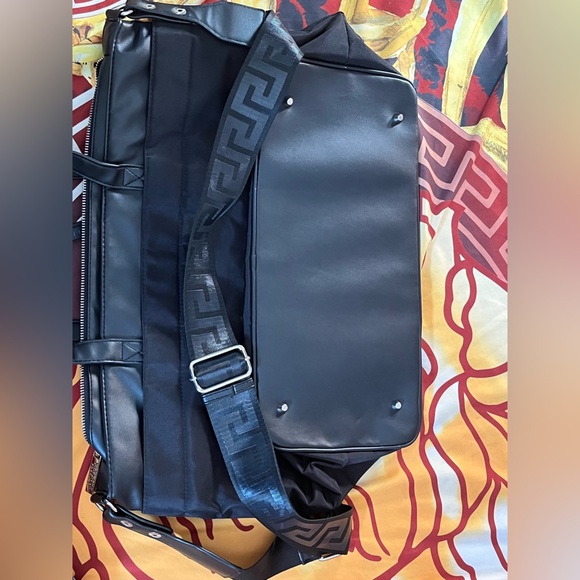 Versace bag - Picture 4 of 4